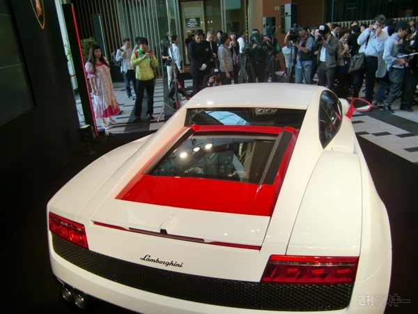 Lamborghini GALLARDO LP560-4 Bianco Rosso
