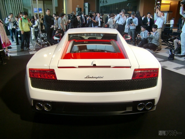 Lamborghini GALLARDO LP560-4 Bianco Rosso