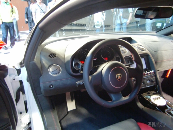 Lamborghini GALLARDO LP560-4 Bianco Rosso