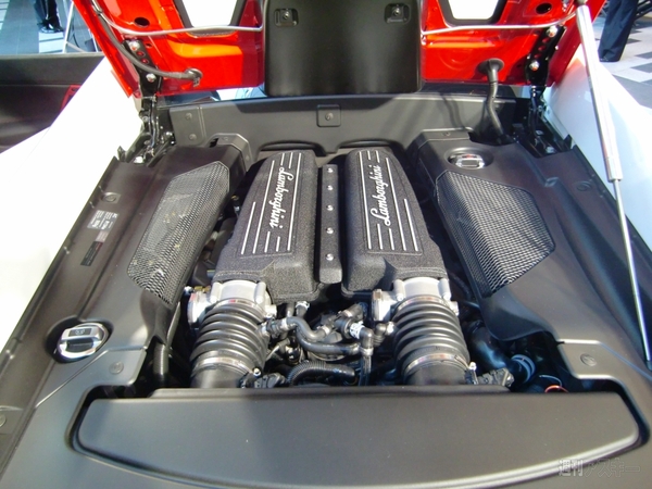 Lamborghini GALLARDO LP560-4 Bianco Rosso