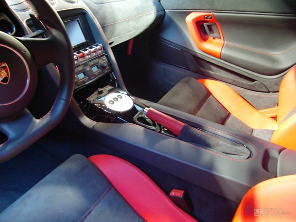 Lamborghini GALLARDO LP560-4 Bianco Rosso