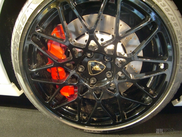 Lamborghini GALLARDO LP560-4 Bianco Rosso