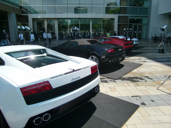 Lamborghini GALLARDO LP560-4 Bianco Rosso
