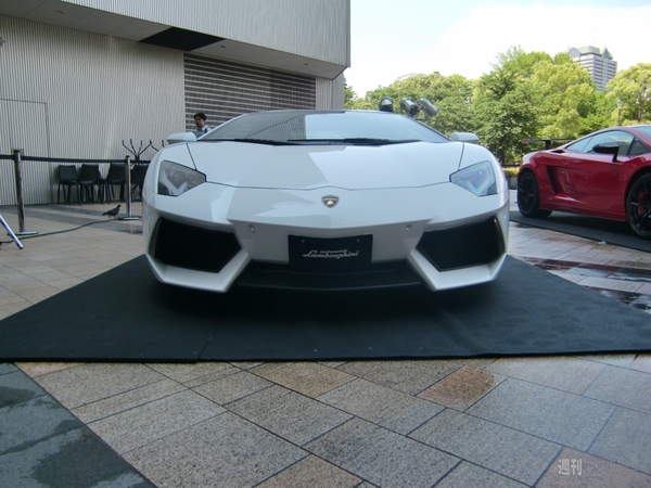Lamborghini GALLARDO LP560-4 Bianco Rosso