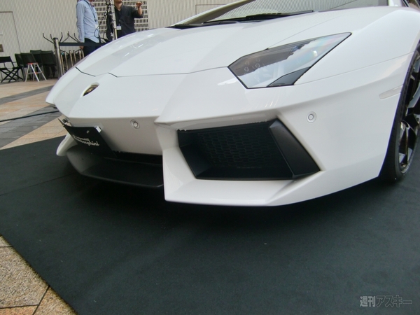 Lamborghini GALLARDO LP560-4 Bianco Rosso