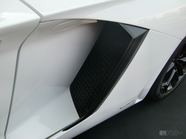 Lamborghini GALLARDO LP560-4 Bianco Rosso