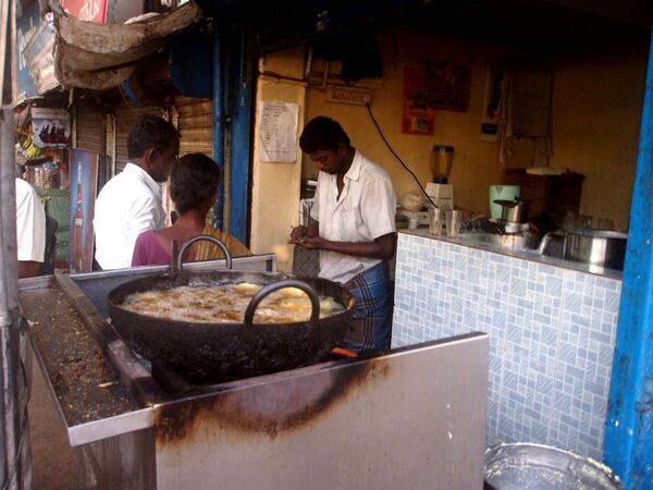 「インドですから」・・・なケーブル事情