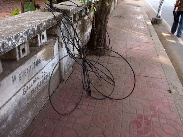 「インドですから」・・・なケーブル事情