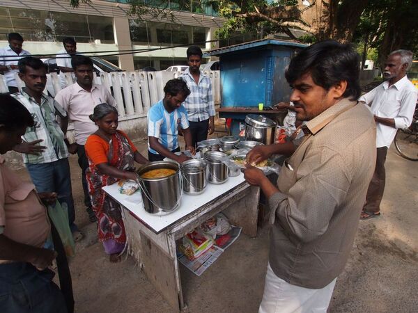 「インドですから」・・・なケーブル事情