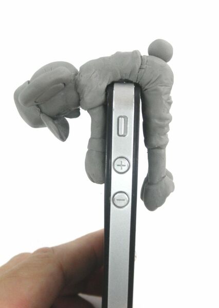 ドアラ型　イヤホンジャックカバー