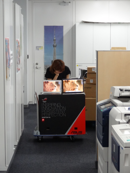 RetinaなMacBook Proの画面を超接写撮影してみた