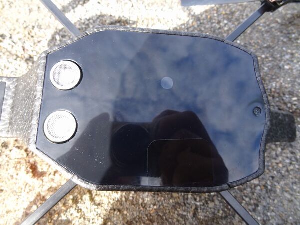 スマホで操縦するUFO型ラジコンが720p画質で撮影可能に！（動画アリ）