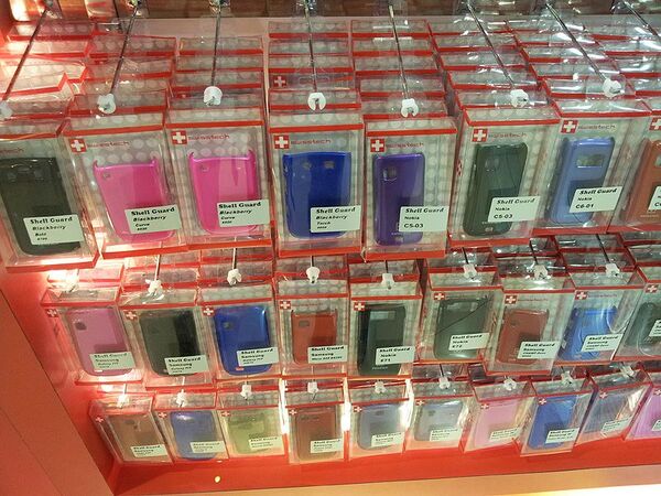 マニラのショッピングモールでスマホを探そう