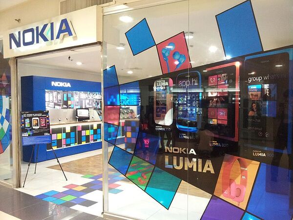 マニラのショッピングモールでスマホを探そう