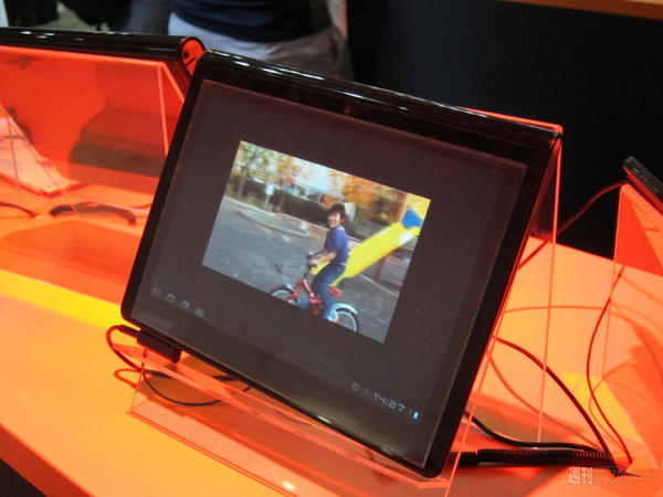 3D＆バーチャル リアリティ展2012