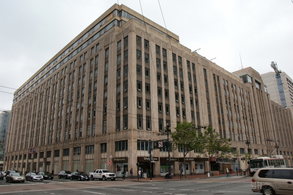 ツイッター　テンダーロイン新社屋