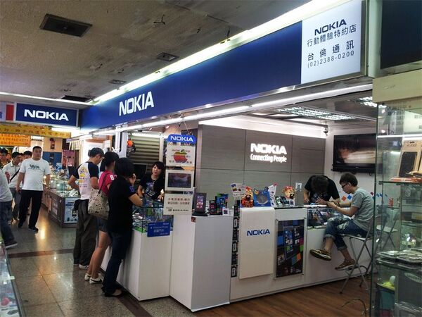 台北の街でWindows Phoneを探してみた