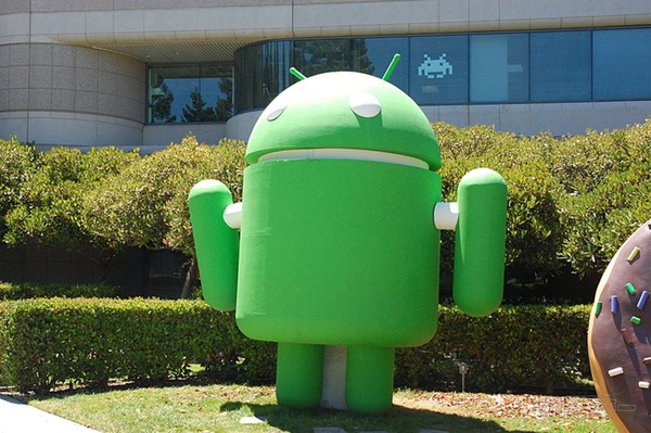 Google PlexにJelly Beanのドロイド君が登場 とにかくドロイドがいっぱい