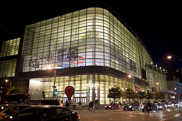 Google PlexにJelly Beanのドロイド君が登場 とにかくドロイドがいっぱい