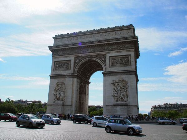 パリのプリペイドSIMとWindows Phone端末