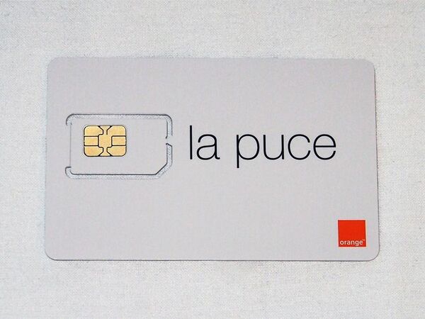 パリのプリペイドSIMとWindows Phone端末