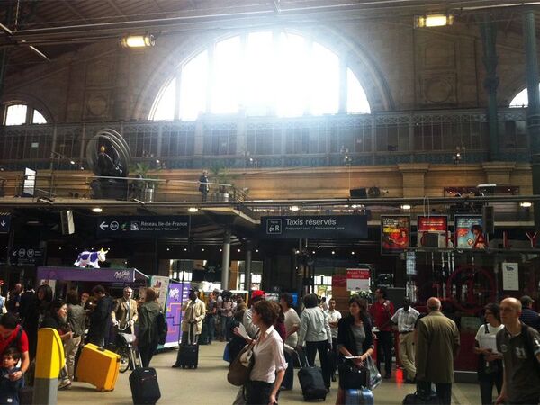 パリのプリペイドSIMとWindows Phone端末