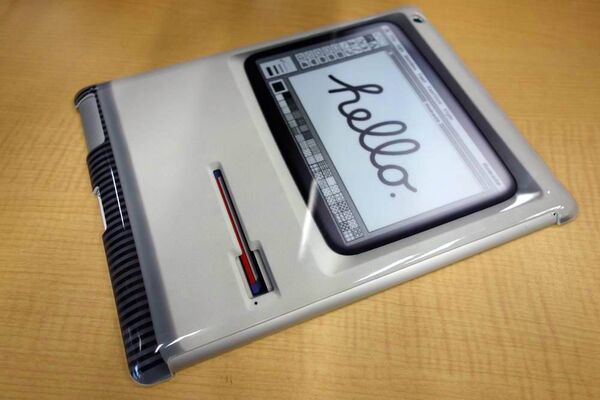 iPadをマックに変身させるジャケット『Padintosh』