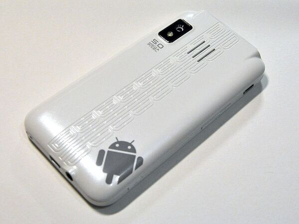 アレに繋がる世界初の中華スマホが登場