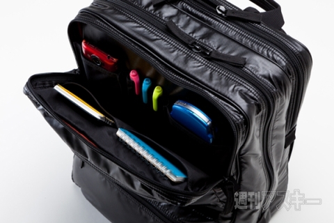 MANHATTAN PASSAGE シティーバックパック Plus