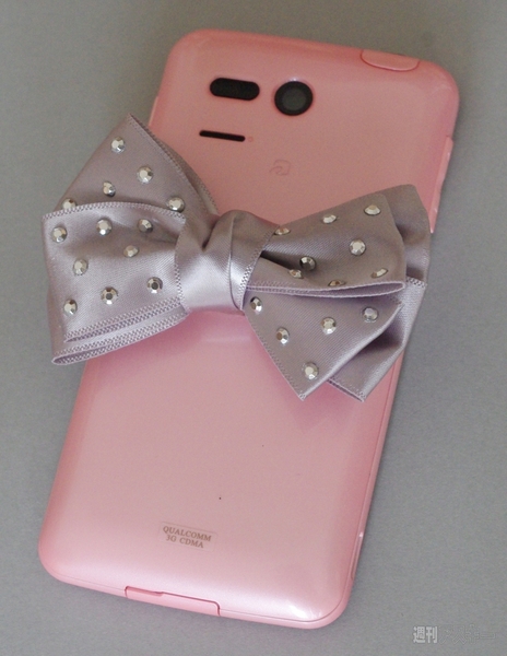 『PANTONE 5 107SH』