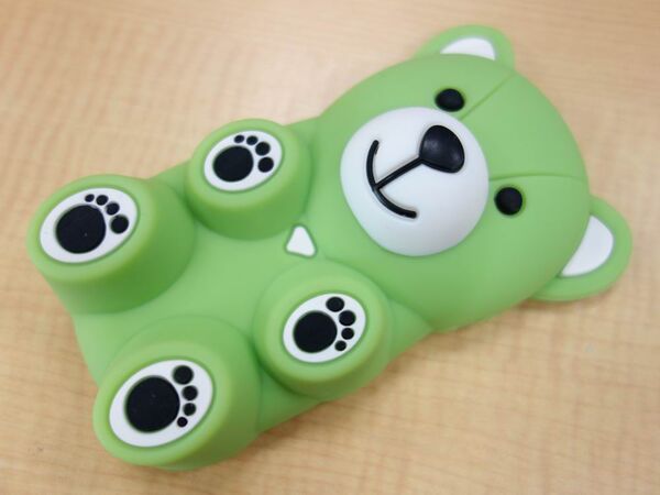 実用性度外視のiPhone用クマ型ケースなのだガオー！