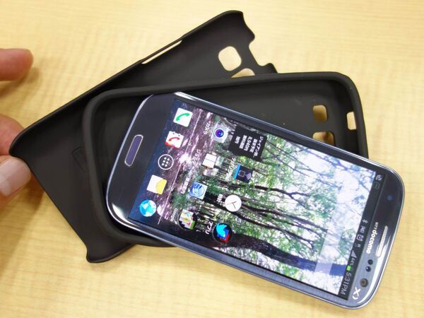 GALAXY S III用鉄壁防御ジャケット『Hybrid Tough Case』