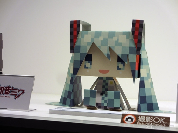 夏のホビーメーカー合同商品展示会で見つけたミクさん