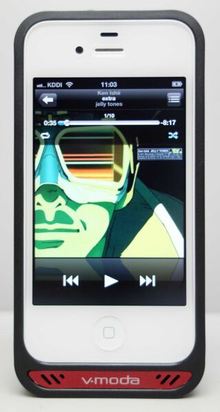 iPhoneを超高音質化するジャケット型ヘッドホンアンプ