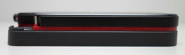 iPhoneを超高音質化するジャケット型ヘッドホンアンプ