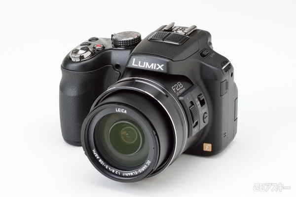 LUMIX DMC-FZ200