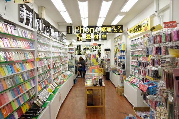 アキバスマホショップBEST5　夏休みに行きたい！