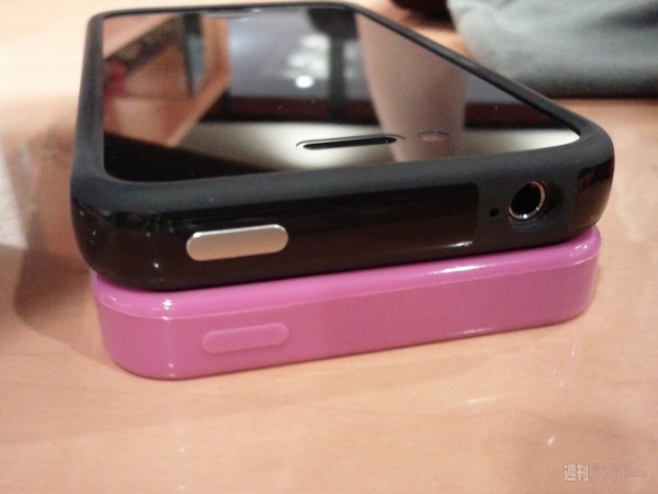 いまさらiPhone 5のケース見せられても……ね。：週間リスキー