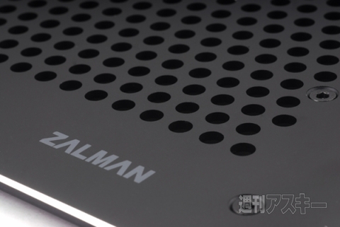 エルゴノミクスデザイン 2ファン搭載 NOTEBOOK COOLER