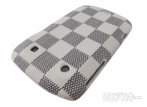 BlackBerry Bold 9900 white cases