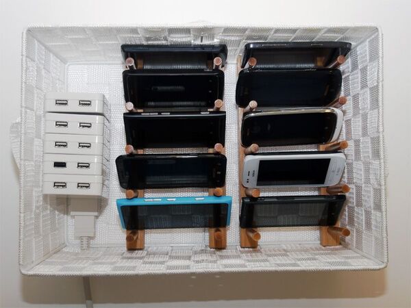 10台のWindows Phoneを効率よく充電する