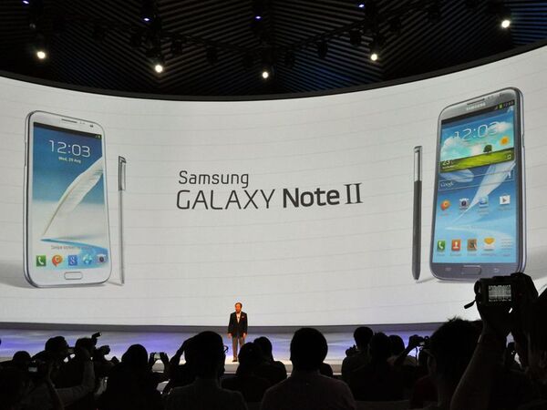 サムスン電子、GALAXY Note IIとGALAXY Cameraを発表