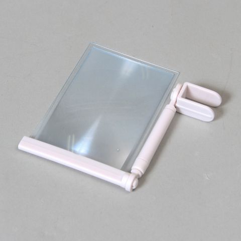 iPhone5を待たずして画面を拡大するiPhone用ルーペ