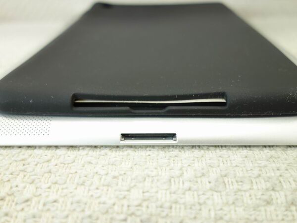 iPhone 5に続いてiPad miniのケースまで週アスに到着！