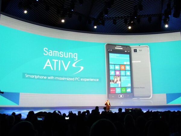 サムスンがWindows Phone 8端末を発表