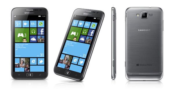 サムスンがWindows Phone 8端末を発表