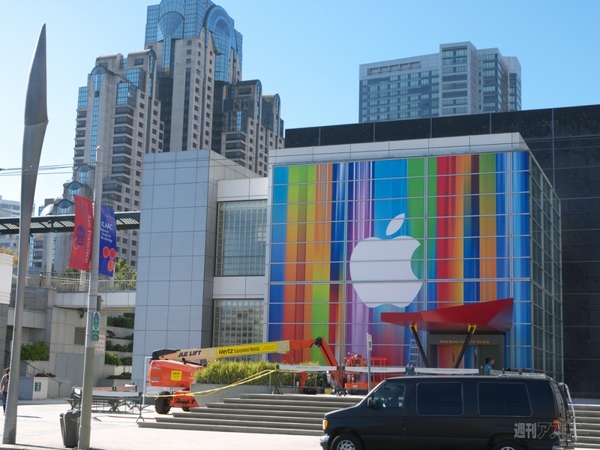 iPhone5発表会場 設営風景