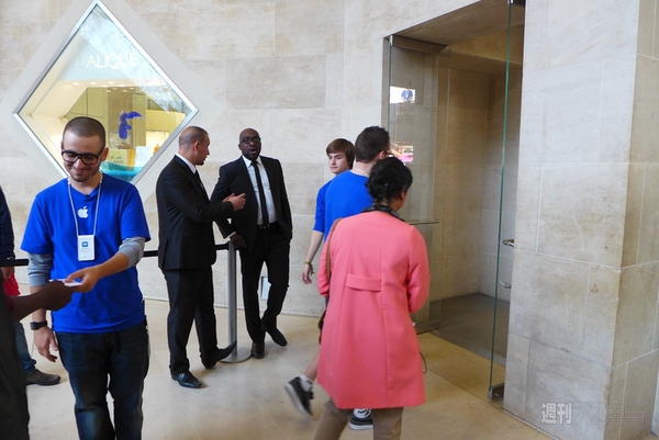 iPhone5イベント海外編パリ