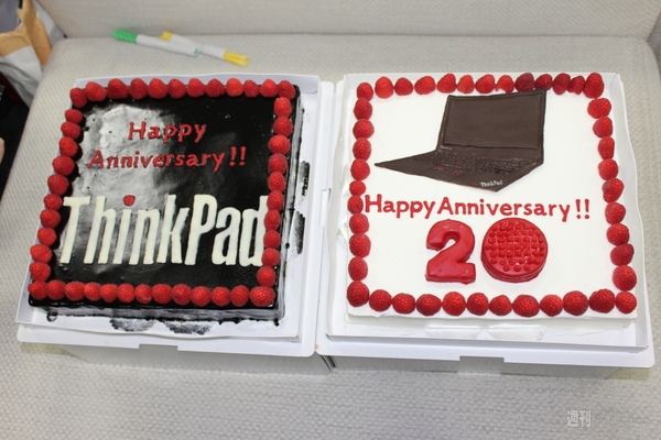 ThinkPad生誕20周年、貰ったケーキでお祝いしたぞ！