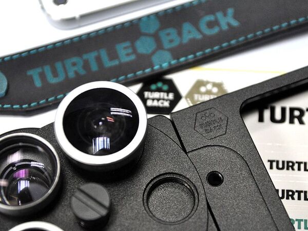 iPhone 5に対応したカメラジャケット登場